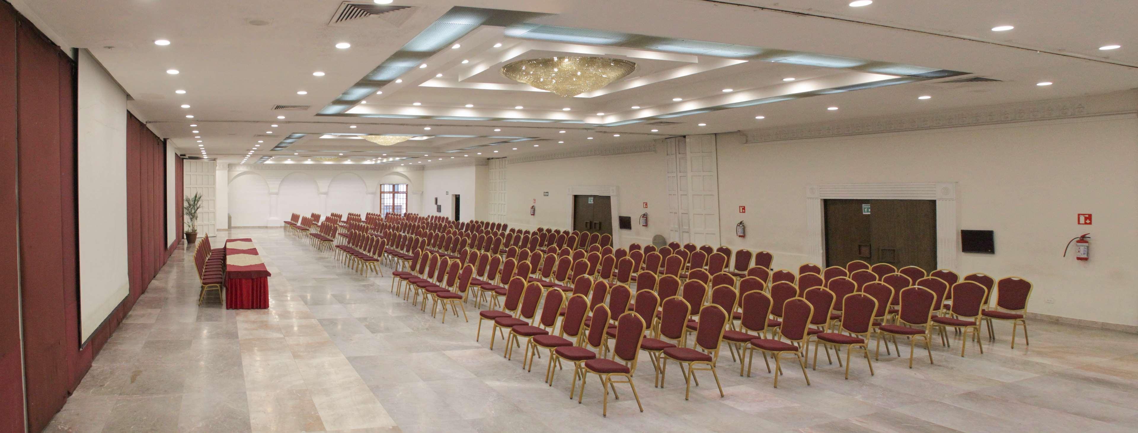 Radisson Hotel & Convention Center Толука Екстер'єр фото
